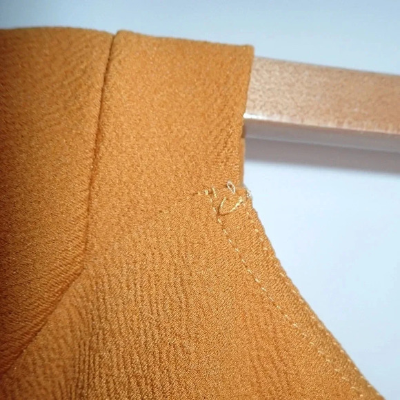 ✨New✨ Boohoo Gia Off the Shoulder Sleeve Detail Midi Dress in Amber size 12 - Picture 7 of 10